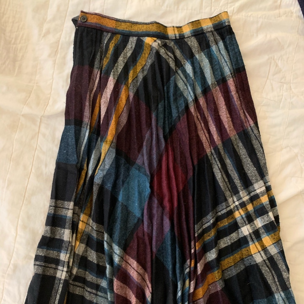 Vintage wool midi skirt